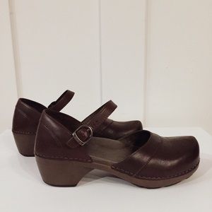 Dansko Sally Mary Jane heeled clogs (size: 39)